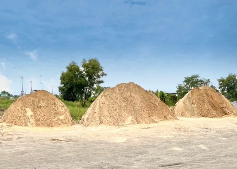 ร้านขายทราย แถวหทัยราษฎร์ คุนกี่